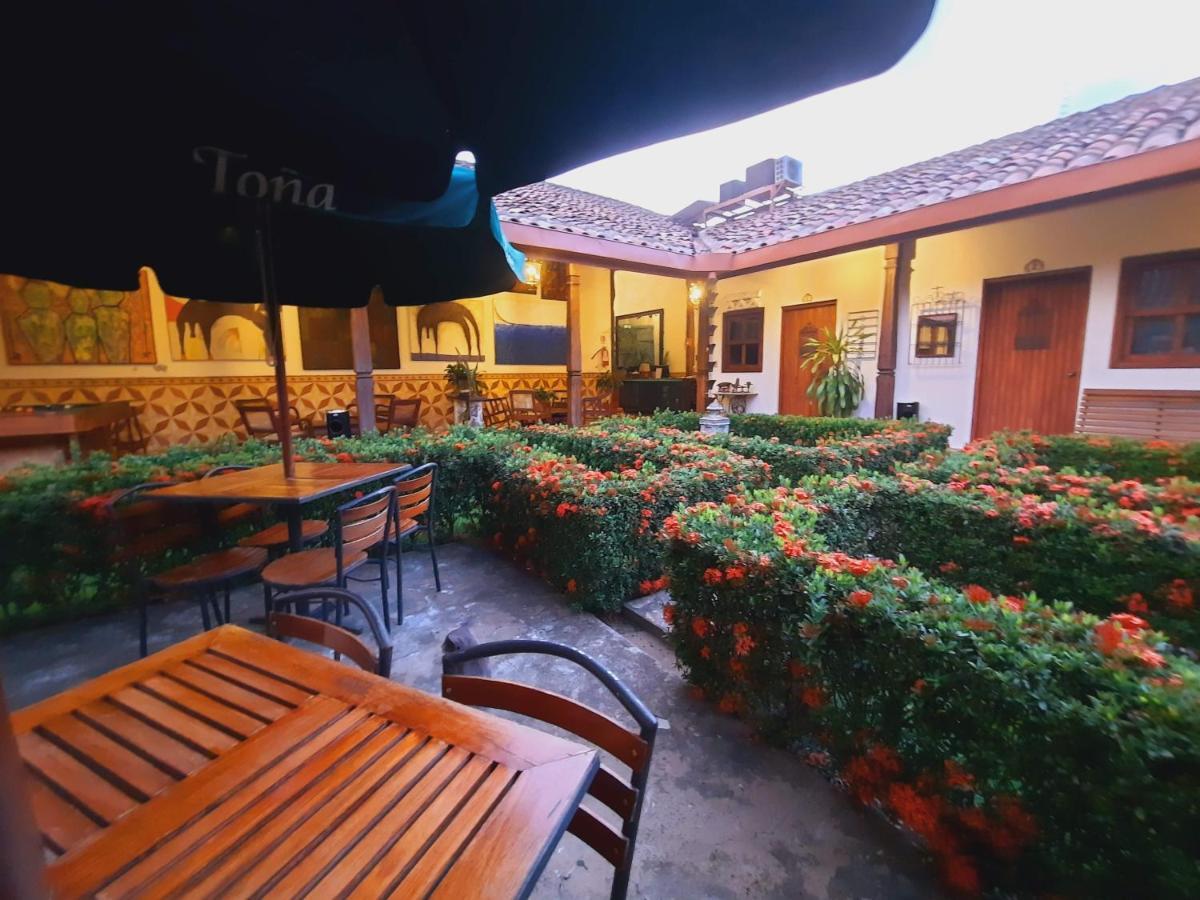 Hotel La Posada Del Doctor Leon Bagian luar foto
