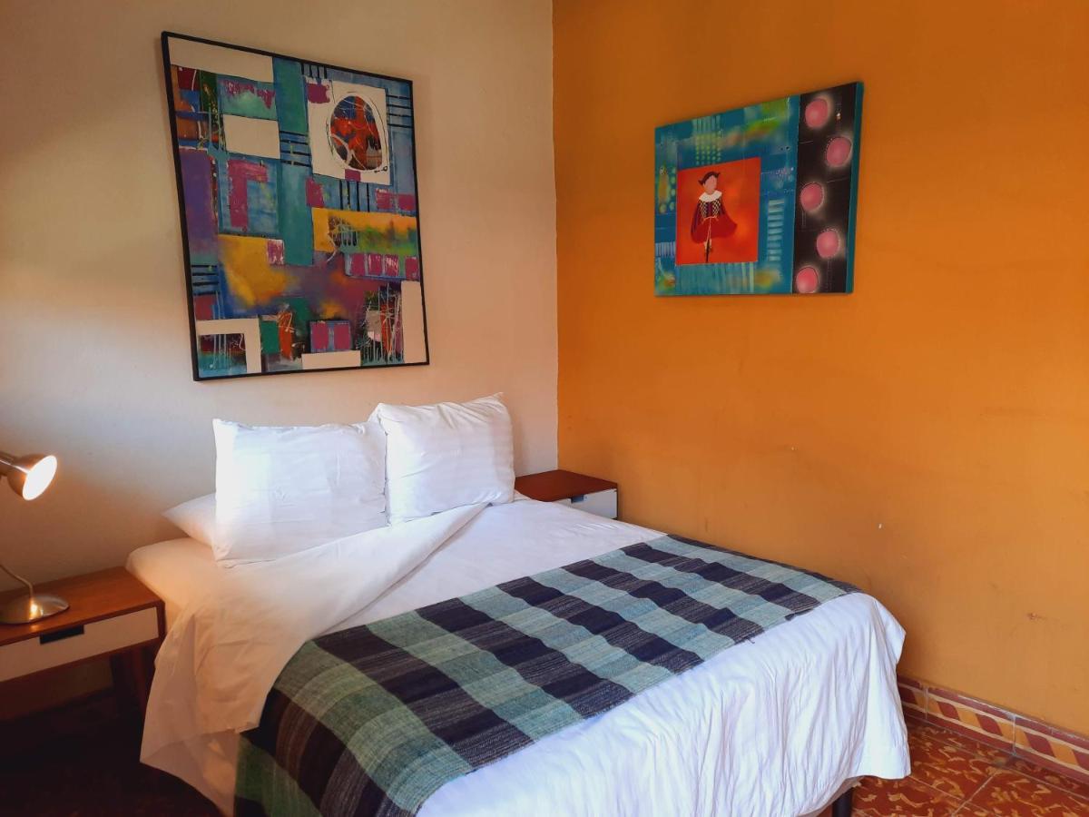 Hotel La Posada Del Doctor Leon Bagian luar foto