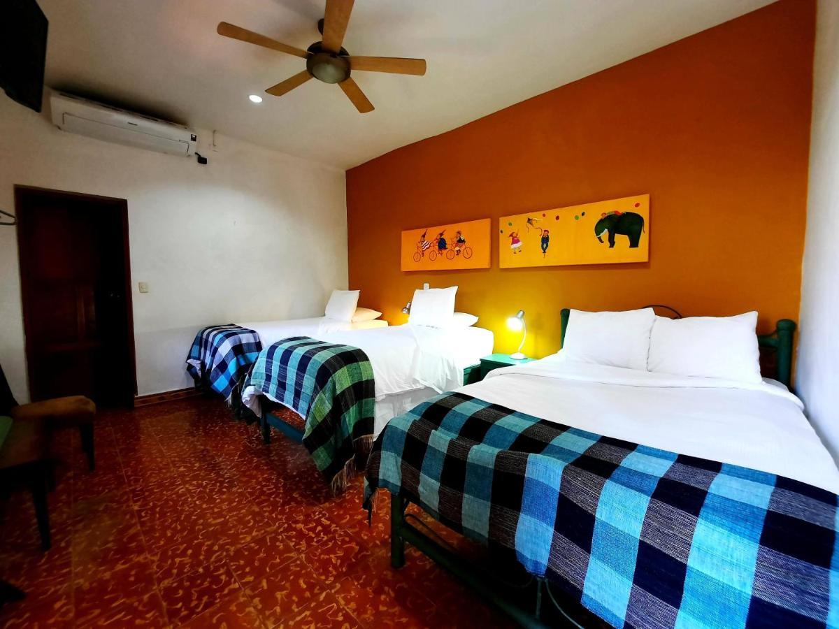 Hotel La Posada Del Doctor Leon Bagian luar foto
