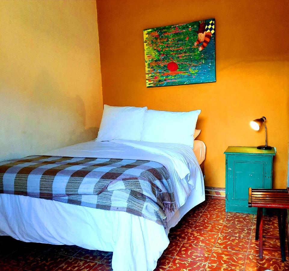 Hotel La Posada Del Doctor Leon Bagian luar foto