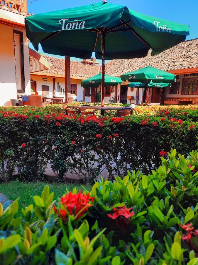 Hotel La Posada Del Doctor Leon Bagian luar foto