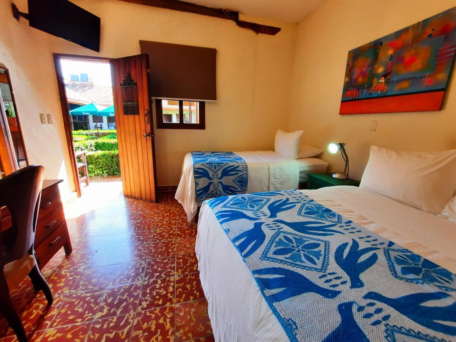 Hotel La Posada Del Doctor Leon Bagian luar foto