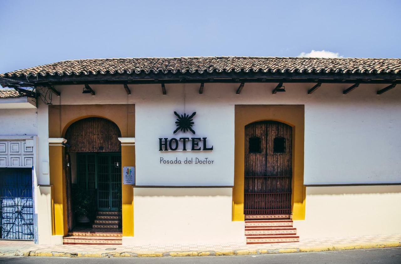 Hotel La Posada Del Doctor Leon Bagian luar foto